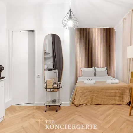 Апартаменты Elegant Dans Le Marais Париж